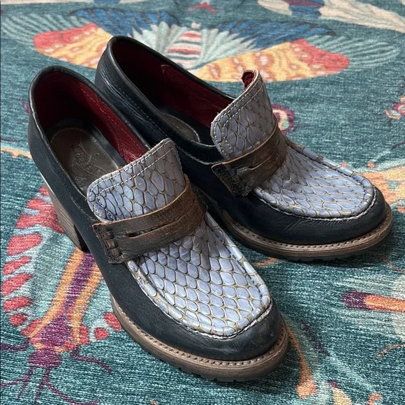 Gorgeous Freebird by Steven Bristol loafers in black navy 8 - Picture 2 of 8